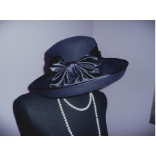 Xzetmar New York Woman Black Wool Felt Hat Satin Bow Accents Wide Brim Exclusive  eb-12678979